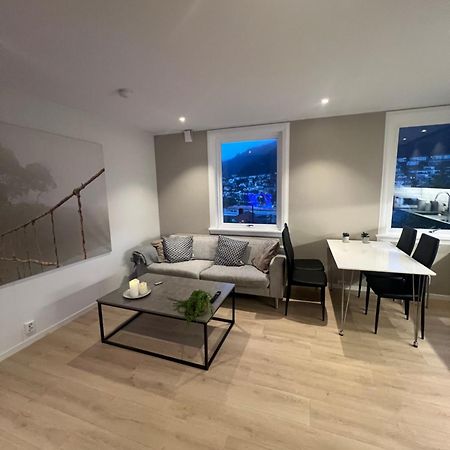Modern Apartment With Free Parking 卑爾根 外观 照片
